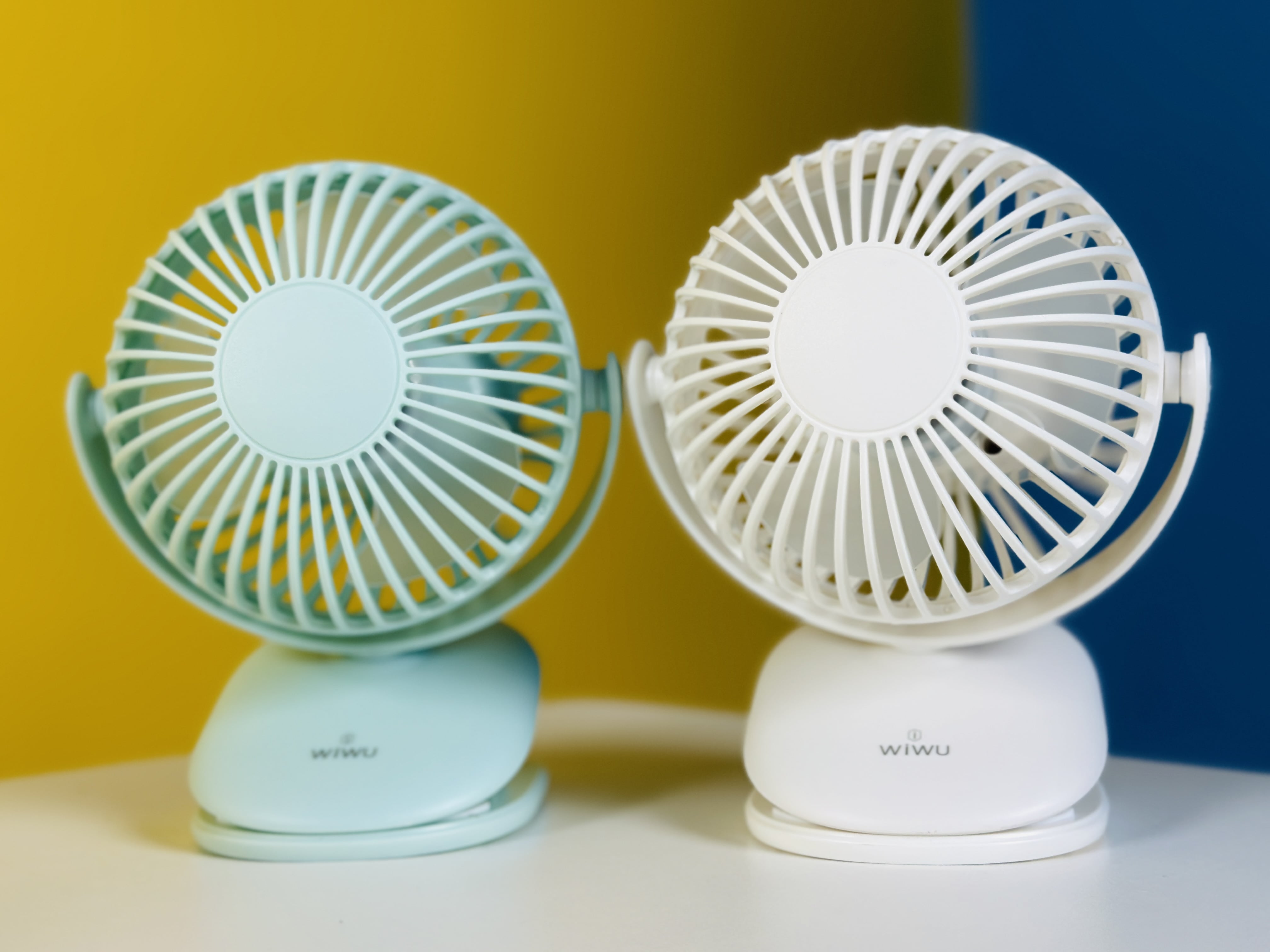 Mini Clip Fan 360 Degree Rotation Rechargeable Fan (WiWu FS03)